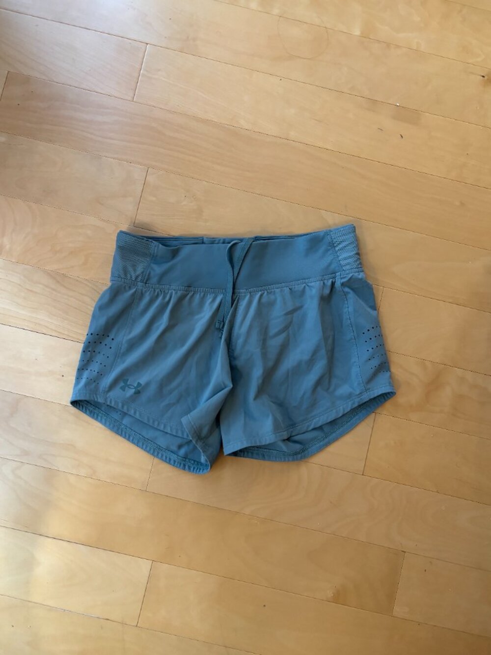 Under Armour Blue Green Gym Shorts Size S
